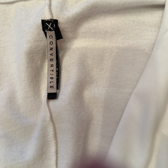 More than a sweatshirt - Picture 4 of 8